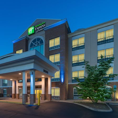 Holiday Inn Express Hotel & Suites Woodbridge, An Ihg Hotel Extérieur photo